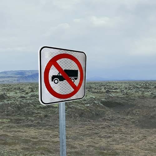 SR 32 Señal Restrictiva Prohibida la Circulación de Vehículos de Carga 61x61 Reflejante Alta Intensidad 2