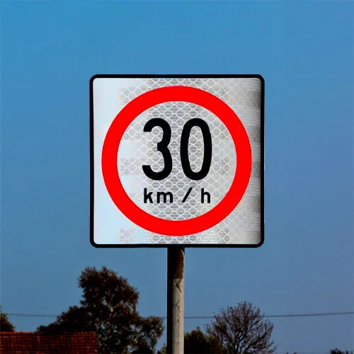 SR 9 Señal Restrictiva De Velocidad 61x61 Reflejante Alta Intensidad